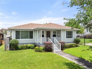 2145Mirabeau Avenue